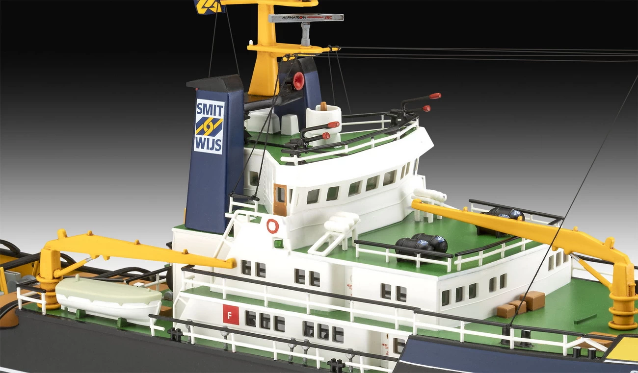 Revell 05239 -  Tug Boat Smit Houston