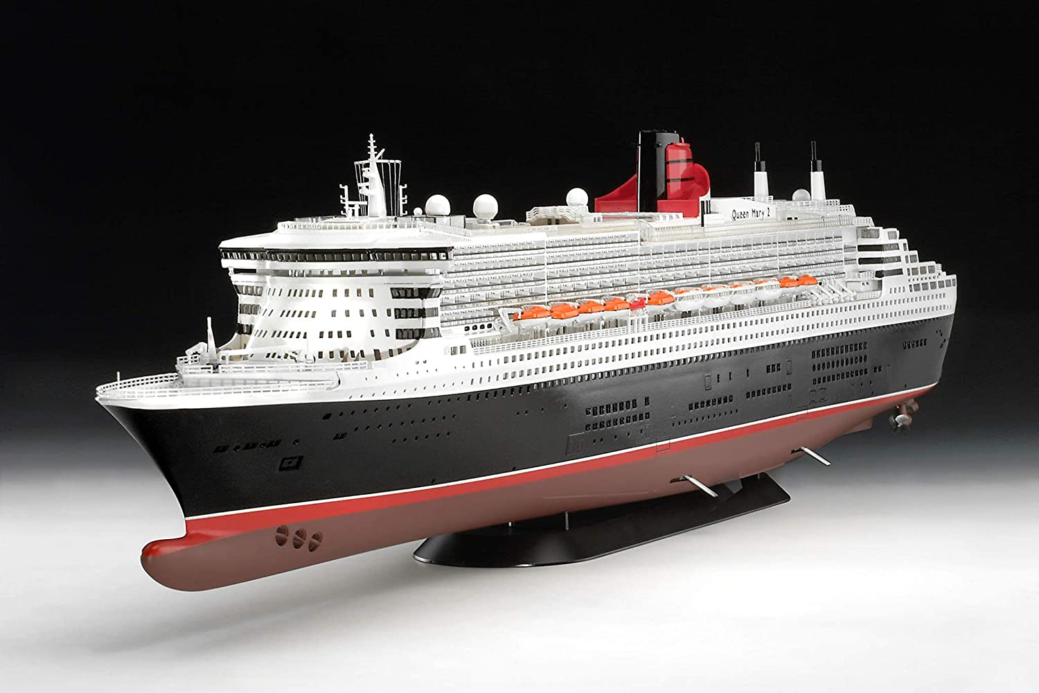Revell 05199 - Queen Mary 2 - Platinum Edition