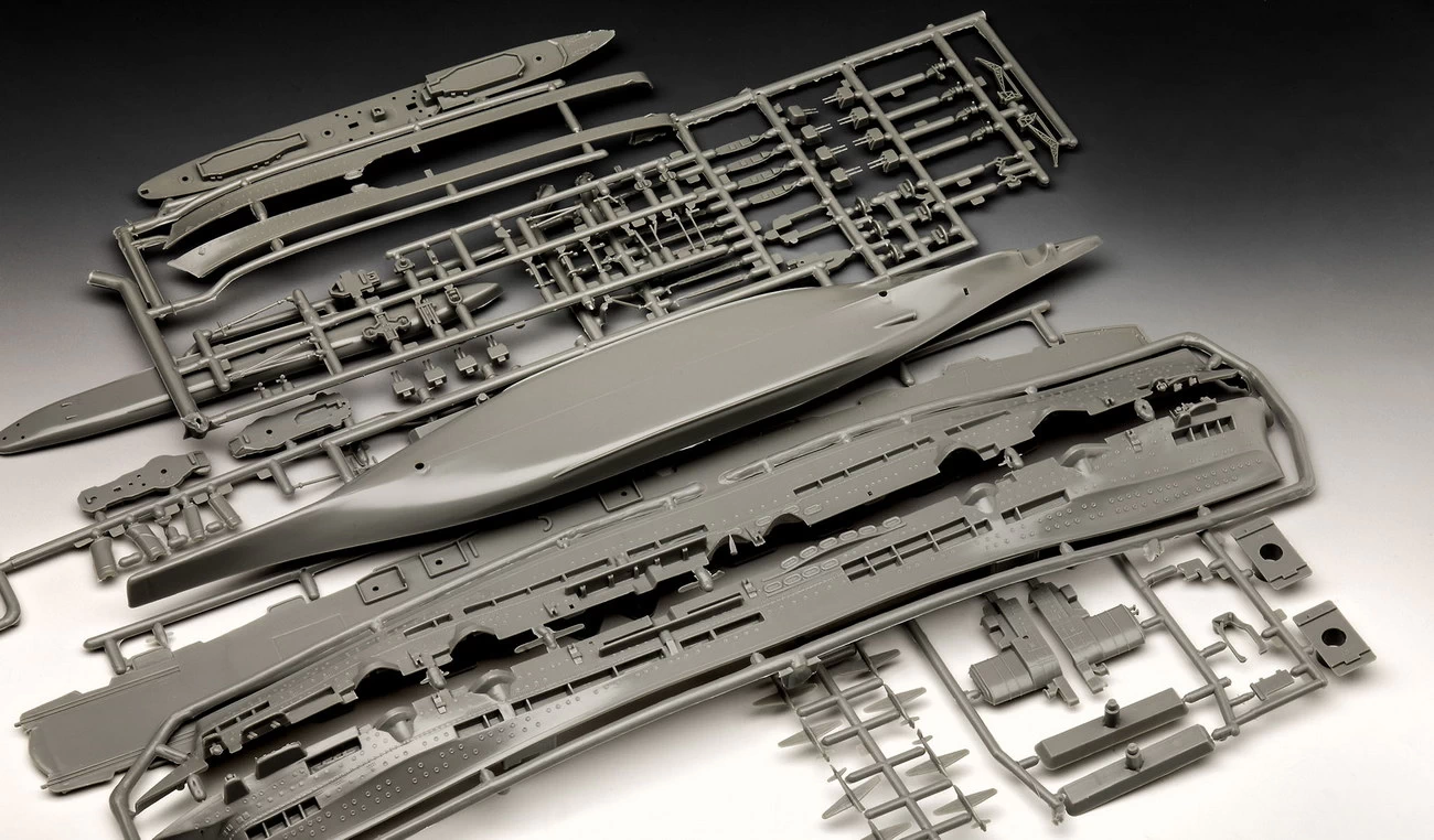 Revell 05149 - HMS Ark Royal & Tribal Class