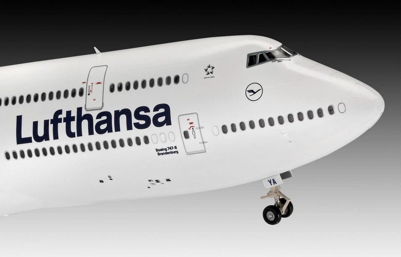 Revell 03891 -  Boeing 747-8 Lufthansa New Livery