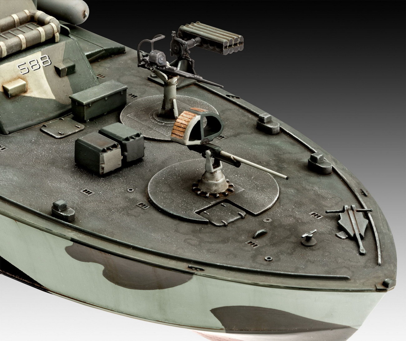 Papa-2019-11-01-Revell 05165 - Patrol Torpedo Boat PT-588/PT