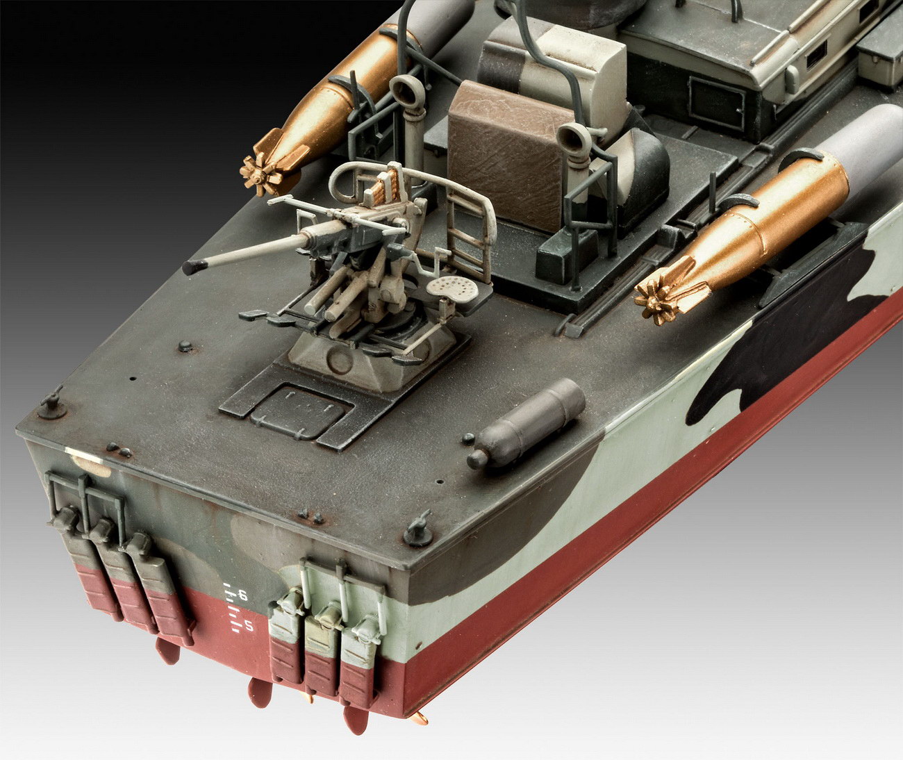 Papa-2019-11-01-Revell 05165 - Patrol Torpedo Boat PT-588/PT