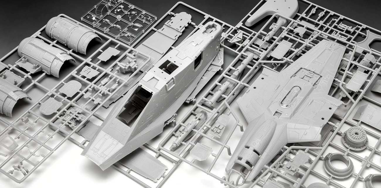 Revell 06788 - The Mandalorian Razor Crest Platinum Edition