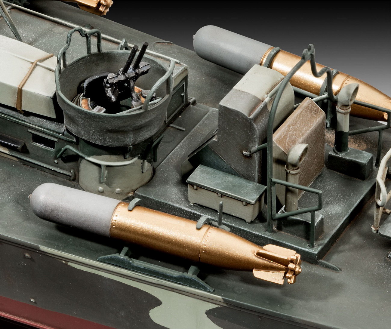 Papa-2019-11-01-Revell 05165 - Patrol Torpedo Boat PT-588/PT