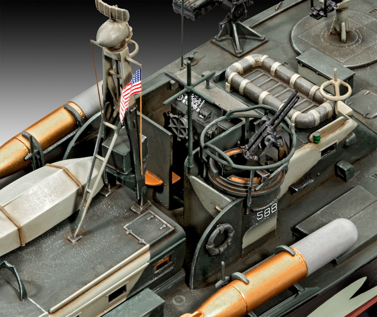 Papa-2019-11-01-Revell 05165 - Patrol Torpedo Boat PT-588/PT