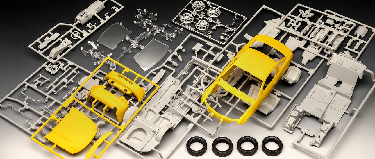 Revell 07046 - 2010 Ford Mustang GT