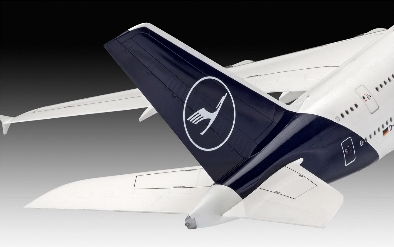 Revell 03872 - Airbus A380-800 Lufthansa New Livery