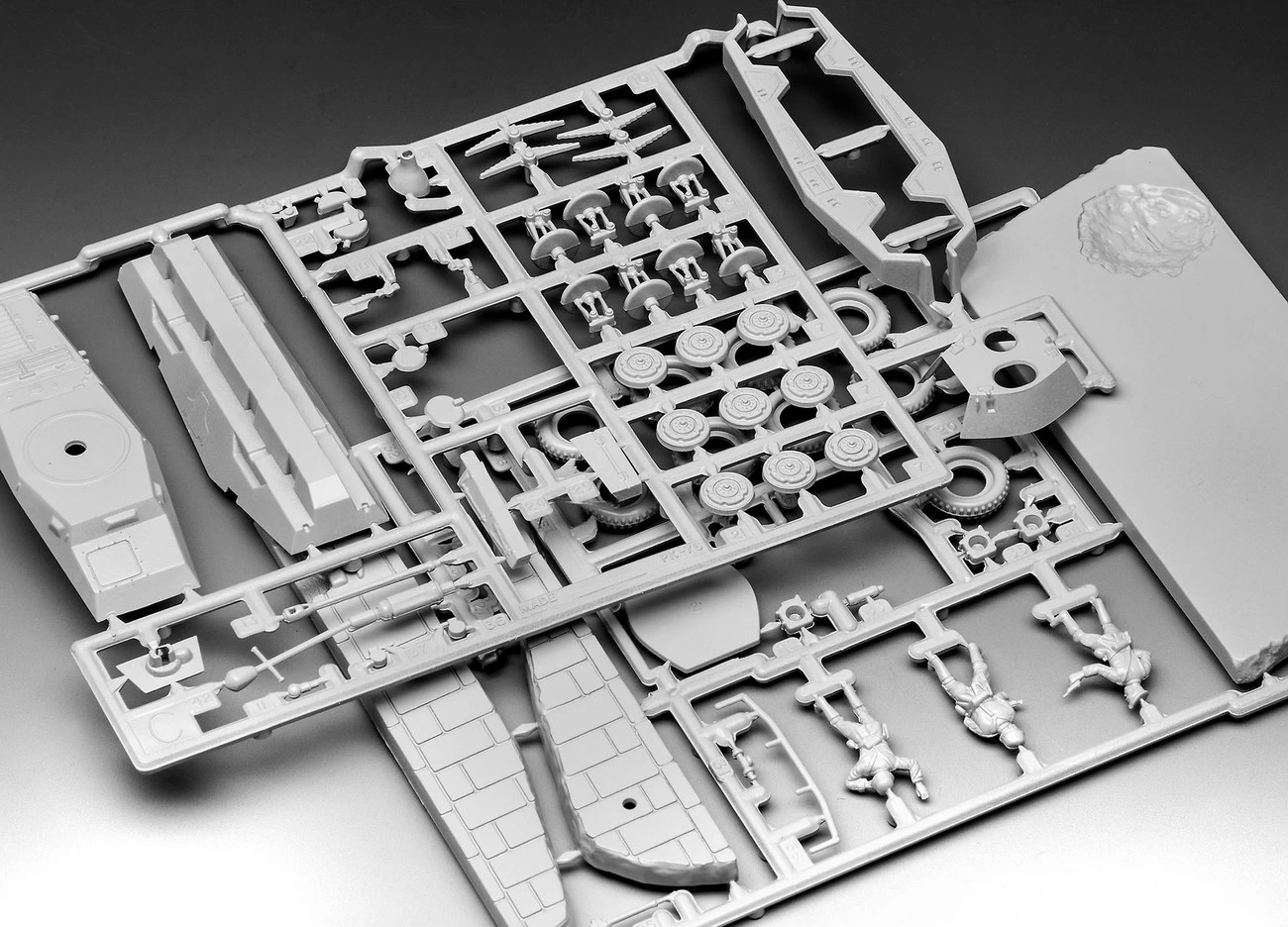 Revell 03288 - Sd.Kfz. 234/2 Puma