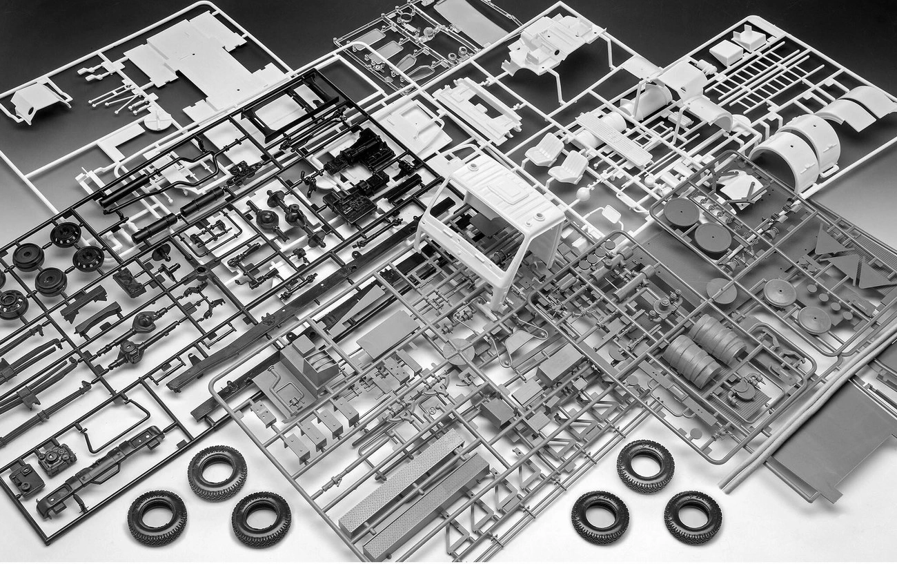 Revell 07516 - Mercedes-Benz 1625 TLF 24/50
