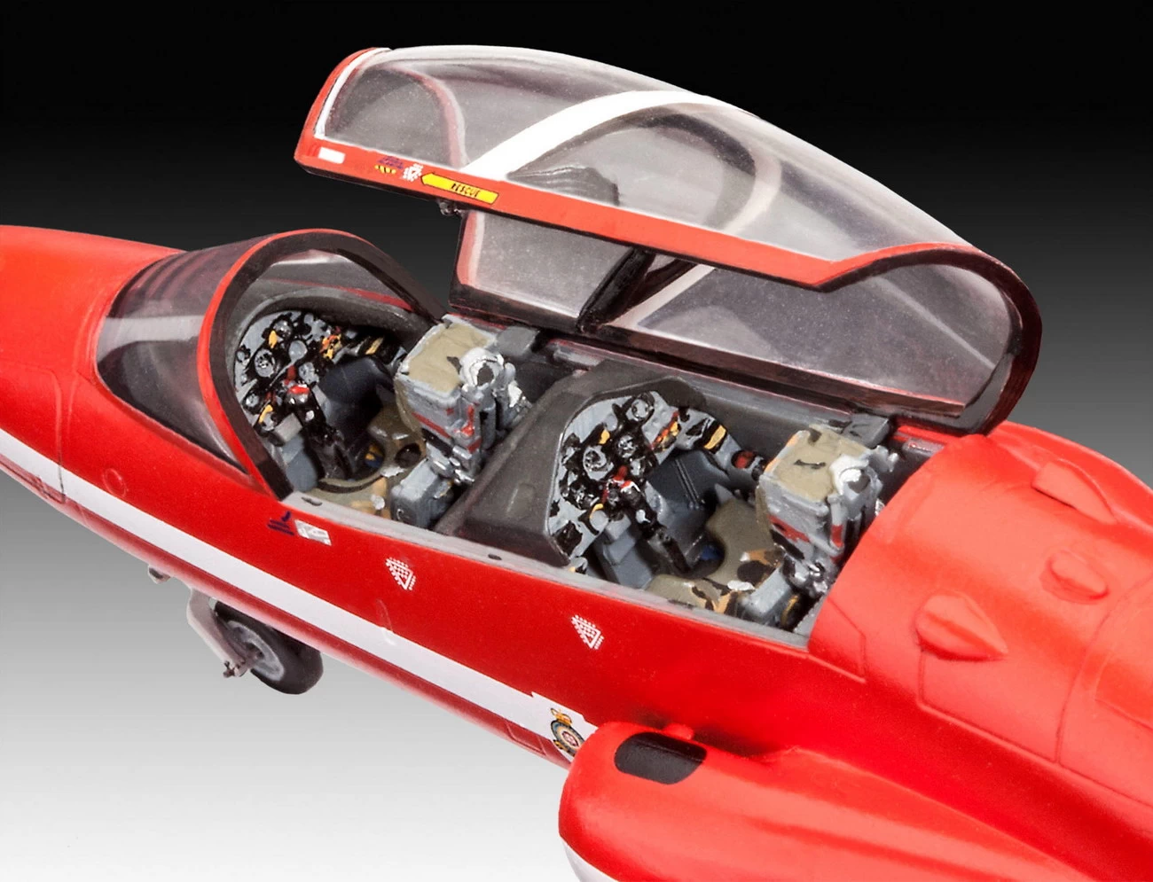 Revell 04921 - BAe Hawk T.1 Red Arrows