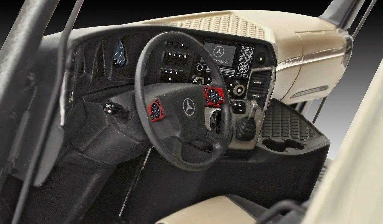 Revell 07439 - Mercedes-Benz Actros MP4