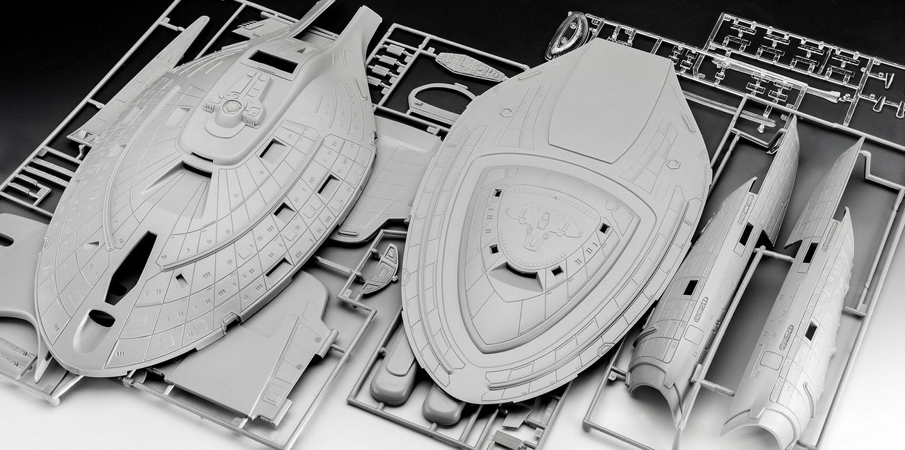 Revell 04992 USS VOYAGER - Star Trek Modell